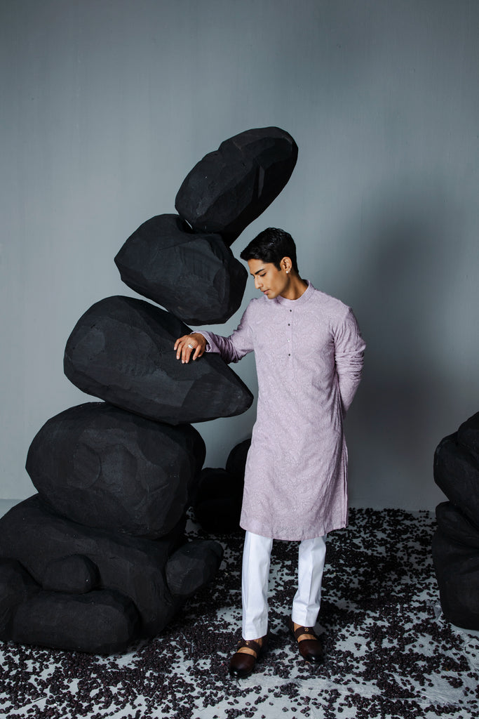 What Shoes to Wear with Kurta Pajama?