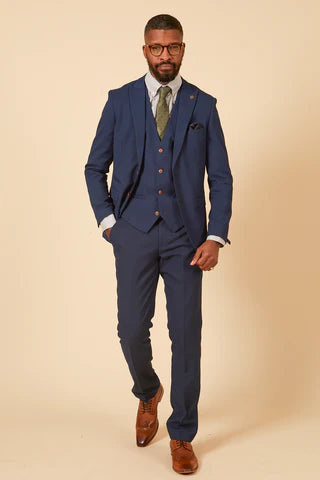 Stylish Shoe Combinations for Blue and Navy Blue Suits