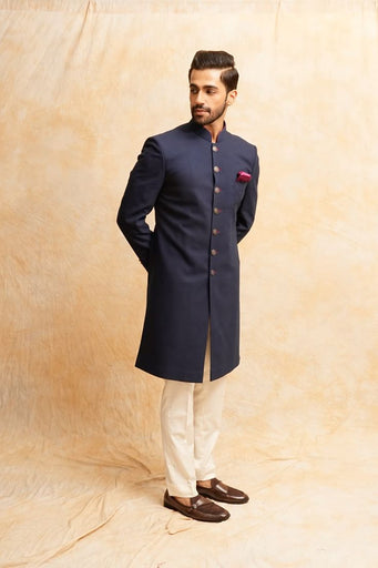 A Complete Guide to Sherwani Footwear for Men