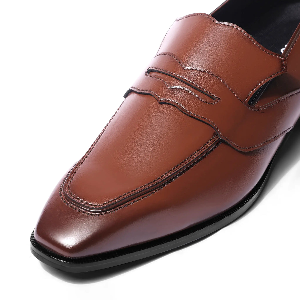 Savio - British Tan Penny Loafer - detail close-up