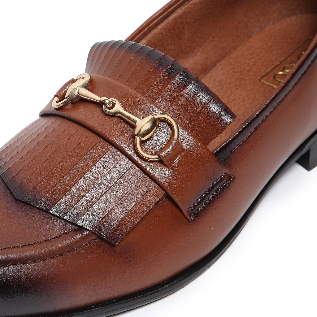 GUSTOSO LIGHT TAN | GOLDEN HORSEBIT FRINGE SLIP-ON - By Lusso