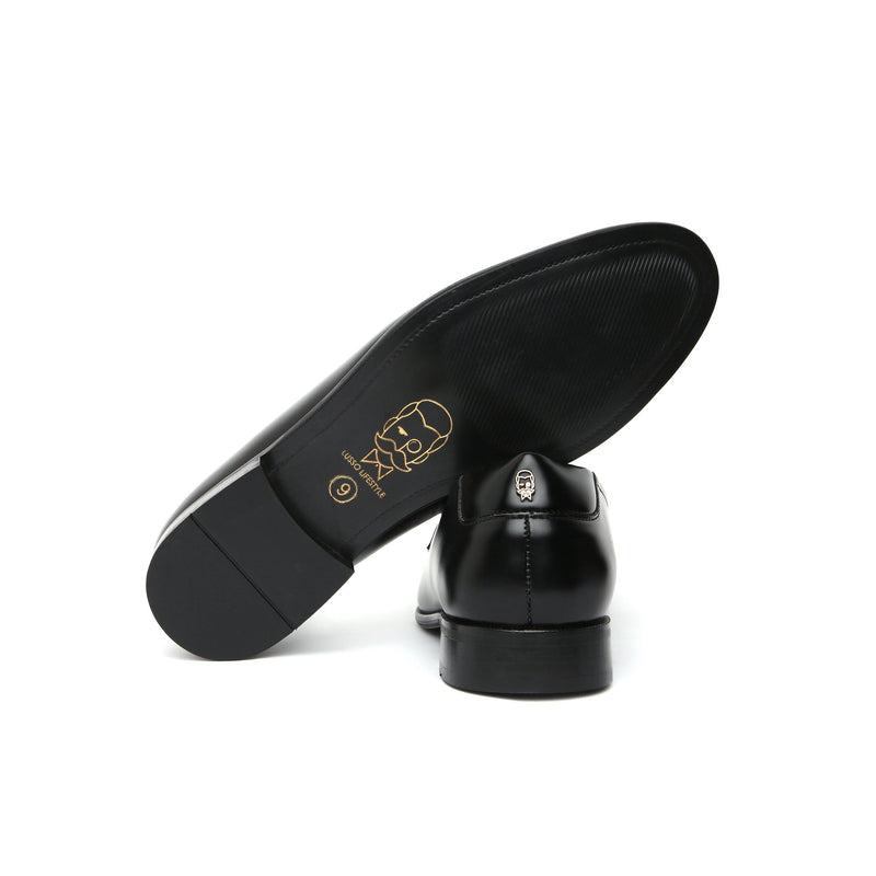 GUSTOSO BLACK | HORSEBIT FRINGE SLIP-ON - By Lusso