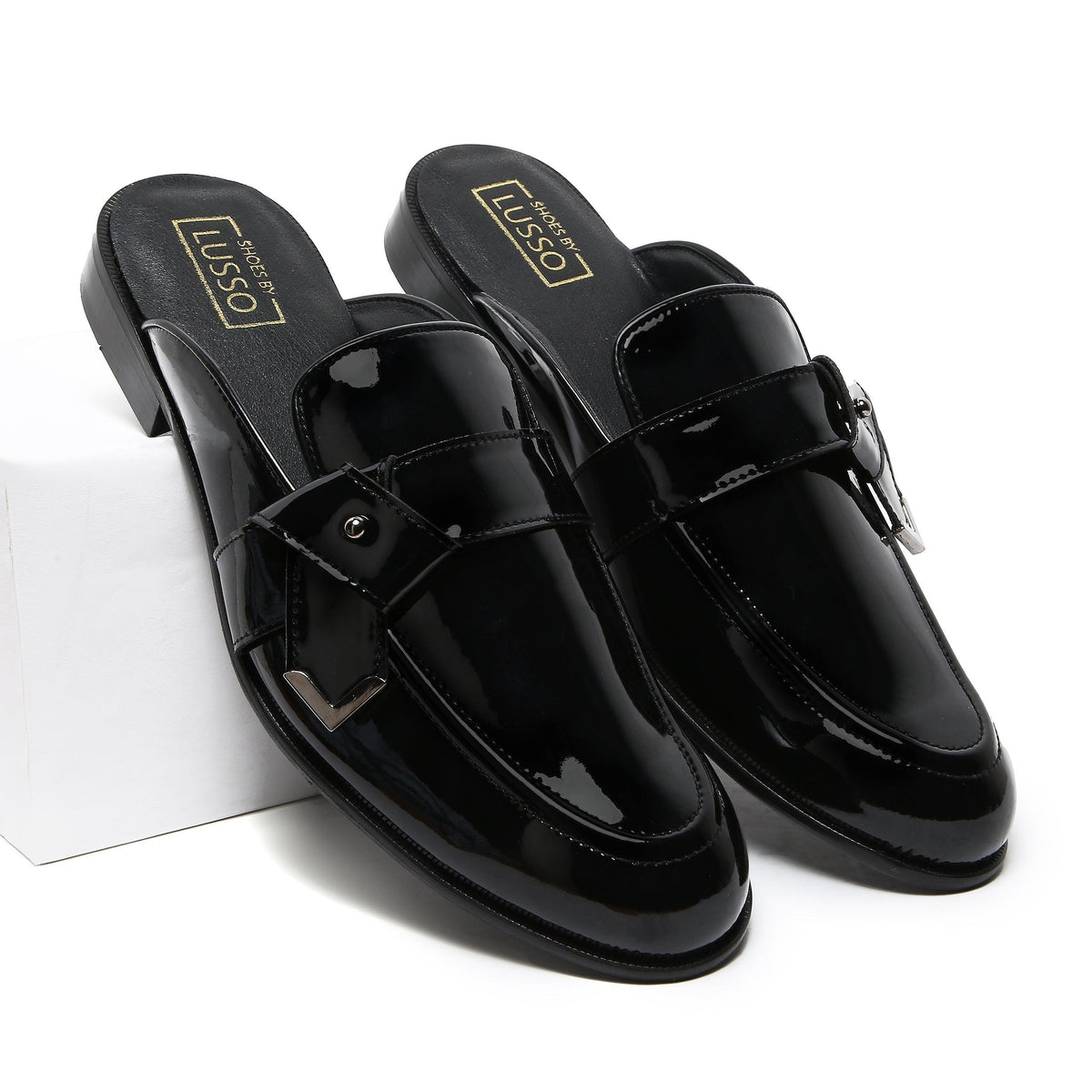 LUMBERG - PATENT BLACK SIDE LATCH MULE - By Lusso