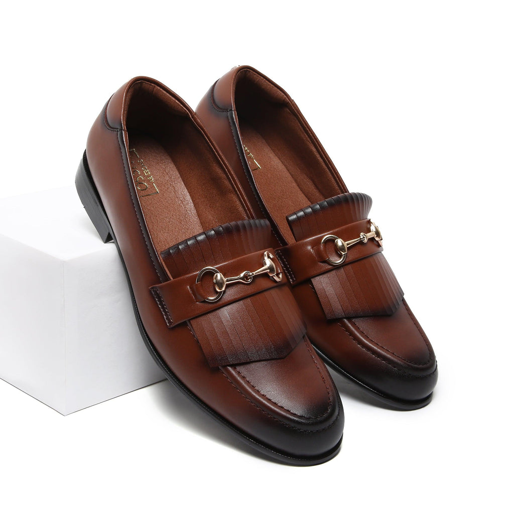 GUSTOSO LIGHT TAN | GOLDEN HORSEBIT FRINGE SLIP-ON - By Lusso