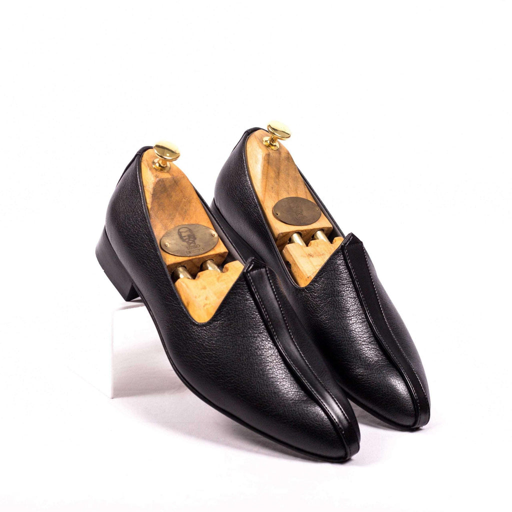 JODARO - BLACK RAJASTHANI MOJDI - By Lusso