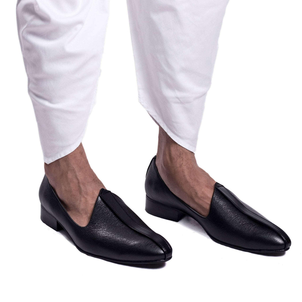 JODARO - BLACK RAJASTHANI MOJDI - By Lusso